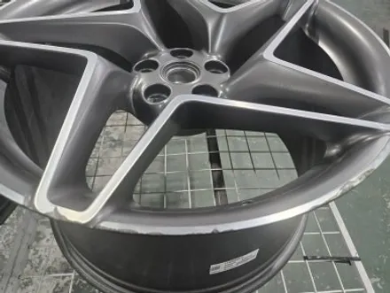 [휠클럽] 파주 휠수리 전문 /  Ferrari F8 Tributo 후륜 2개 거래처건 휠복원 / 파주시 신촌동