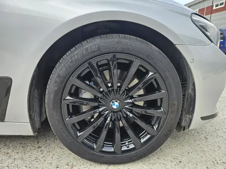 [휠클럽] BMW 7시리즈 20인치 블랙유광 휠도색 / 파주시 신촌동