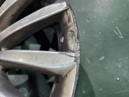 [휠클럽] 일산 휠복원 휠도색 전문 / BMW 7시리즈 심한 파손으로 휠용접 및 휠복원 후 재도색 / 파주시 신촌동