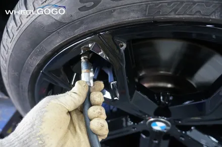 BMW X6 검정유광 휠도색(분체도장)