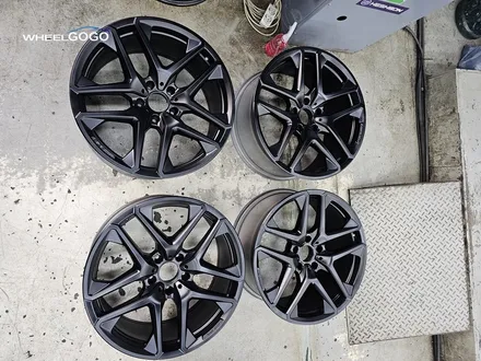 벤츠 G63(G바겐) 맷블랙(검정무광) 휠도색