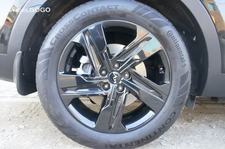 쏘렌토 MQ4 하이브리드 검정유광(블랙유광) 분체도장