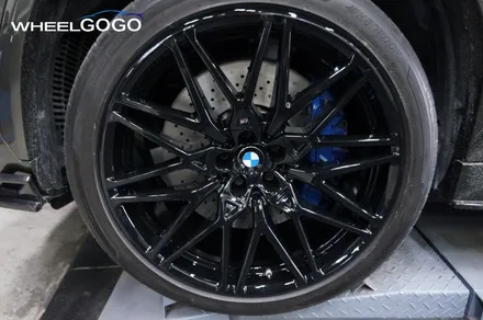 BMW X6 M Competition 검정유광 휠도색(분체도장)