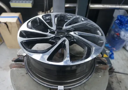 쉐보레 볼트 EUV 검정유광 휠도색(분체도장)