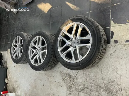 벤츠 G63(G바겐) 맷블랙(검정무광) 휠도색
