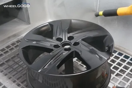 쏘렌토 MQ4 하이브리드 검정유광(블랙유광) 분체도장