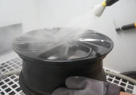 쉐보레 볼트 EUV 검정유광 휠도색(분체도장)