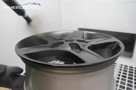 랜드로버 디펜더 검정유광 휠도색&분체도장