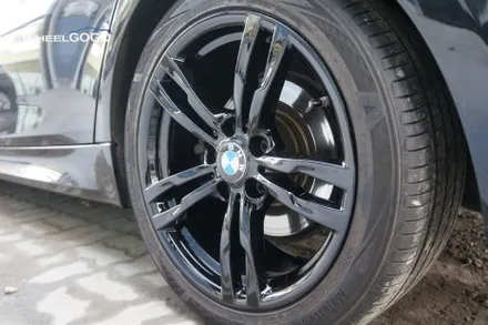 BMW F30 320 검정유광 휠도색