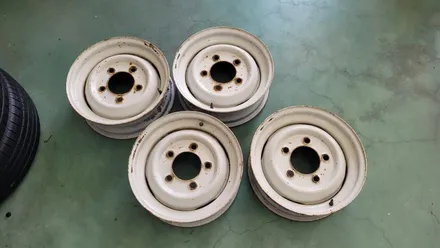 랜드로버 레인지로버 클래식카 올드카 스틸휠 16인치 검정유광 휠도색 휠복원 휠수리 경기광주 분당 성남 용인 수원 하남 / 광주. 성남, 용인, 수원