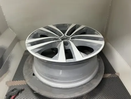 [르노 삼성 QM6 lpe 순정 18인치 휠 휠복원 경기광주 휠복원 휠도색 휠교체 타이어 휠사무소] 분당 용인 성남 하남 수원 / 광주. 성남, 용인, 수원