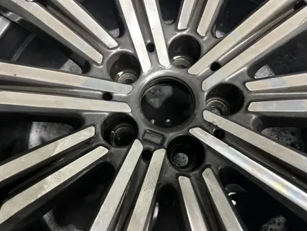 [BMW 320d 순정 18인치 휠 검정반무광 휠도색 경기광주 휠도색 휠복원 휠수리 타이어 휠사무소] 용인 성남 분당 수원 하남 / 광주. 성남, 용인, 수원