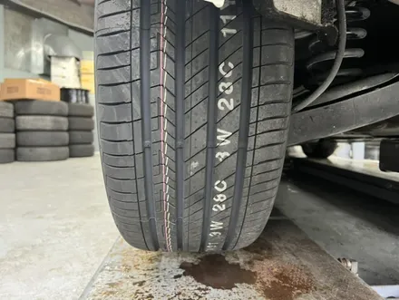 [벤츠 C220d 순정 18인치 245 40 18 금호 타이어 마제스티9 솔루스 TA91 타이어 교체 경기광주 타이어 휠도색 휠복원 휠수리 휠사무소] 용인 성남 분당 하남 수원 / 광주. 성남, 용인, 수원