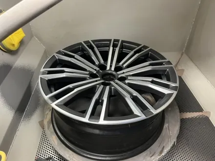 [BMW 320d 순정 18인치 휠 검정반무광 휠도색 경기광주 휠도색 휠복원 휠수리 타이어 휠사무소] 용인 성남 분당 수원 하남 / 광주. 성남, 용인, 수원