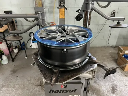 [제네시스 GV70 스퍼터링크롬 19인치 휠교체 미쉐린 프라이머시 투어 AS GOE 235 55 19 타이어 교체 경기광주 휠교체 타이어 휠도색 휠복원] 분당 성남 용인 하남 / 광주. 성남, 용인, 수원