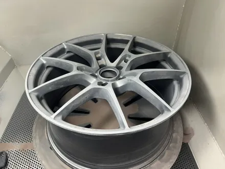 [볼보 V60cc 19인치 레이즈 사제휠 검정 반무광 휠도색 경기광주 휠사무소] 휠복원 휠수리 용인 성남 분당 하남 수원 / 광주. 성남, 용인, 수원