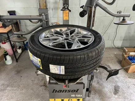 [제네시스 GV70 스퍼터링크롬 19인치 휠교체 미쉐린 프라이머시 투어 AS GOE 235 55 19 타이어 교체 경기광주 휠교체 타이어 휠도색 휠복원] 분당 성남 용인 하남 / 광주. 성남, 용인, 수원