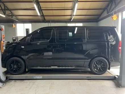 [현대 그랜드 스타렉스 타쿠마 F6 18인치 사제휠 금호 포트란 235 55 18 휠 타이어교체 경기광주 휠교체 타이어 휠도색 휠복원] 분당 용인 성남 하남 수원 / 경기광주 문형동