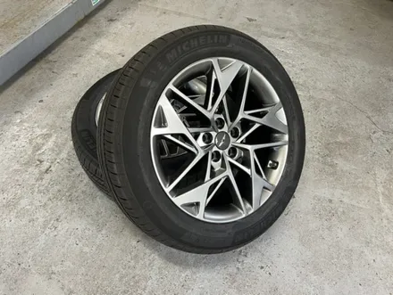 [제네시스 GV70 스퍼터링크롬 19인치 휠교체 미쉐린 프라이머시 투어 AS GOE 235 55 19 타이어 교체 경기광주 휠교체 타이어 휠도색 휠복원] 분당 성남 용인 하남 / 광주. 성남, 용인, 수원