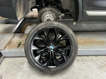 [BMW X4 20d 순정 19인치 휠 검정반무광 매트블랙 휠도색 경기광주 휠도색 휠복원 휠교체 타이어] 용인 분당 성남 하남 수원 / 경기광주 문형동