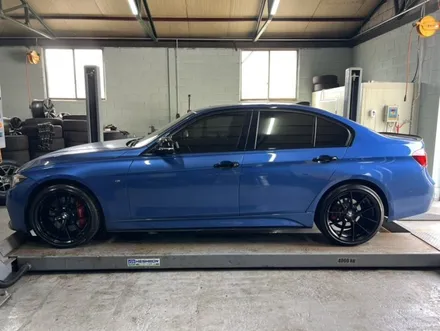 [BMW 330i 19인치 사제휠 검정반무광 매트블랙 휠도색 경기광주 휠도색 휠복원 휠교환 타이어] 분당 용인 성남 하남 수원 / 경기광주 문형동