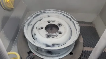 랜드로버 레인지로버 클래식카 올드카 스틸휠 16인치 검정유광 휠도색 휠복원 휠수리 경기광주 분당 성남 용인 수원 하남 / 광주. 성남, 용인, 수원