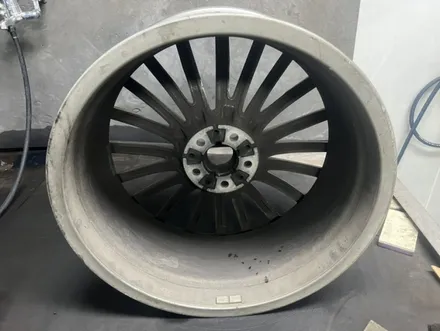 BMW 730d 20인치 휠 메탈릭 실버 휠도색 휠복원 휠수리 분당 성남 용인 수원 경기 광주 하남 / 광주. 성남, 용인, 수원