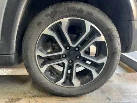 [JeeP 지프 컴패스 순정 18인치 휠 검정반무광 매트블랙 휠도색 경기광주 휠도색 휠복원 휠교치 타이어 휠사무소] 용인 성남 하남 수원 분당 / 광주. 성남, 용인, 수원