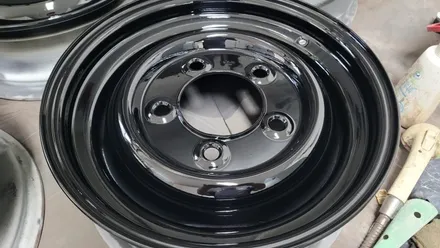 랜드로버 레인지로버 클래식카 올드카 스틸휠 16인치 검정유광 휠도색 휠복원 휠수리 경기광주 분당 성남 용인 수원 하남 / 광주. 성남, 용인, 수원