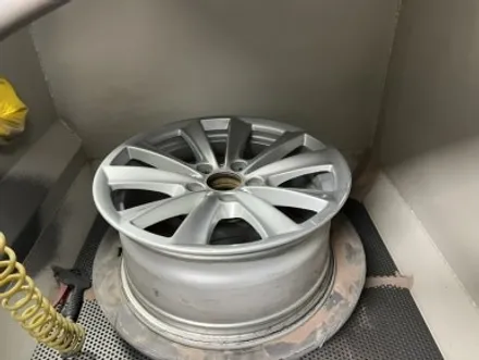[경기광주 BMW 520d 순정 17인치 휠 메탈릭실버 휠복원 휠도색 휠교환 타이어 휠사무소] 분당 용인 성남 하남 수원 / 광주. 성남, 용인, 수원