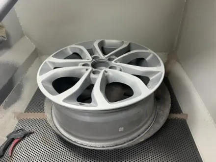 [벤츠 C220d 17인치 컷팅 순정휠 휠복원 경기광주 휠복원 휠도색 휠교환 타이어] 용인 성남 하남 수원 분당 / 경기광주 문형동
