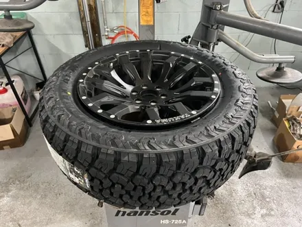 [모하비 타쿠마 블리츠 18인치 265 60 18 사일룬 테라맥스 ATM 타이어 교체 경기광주 타이어 휠도색 휠복원 휠수리 휠사무소] 하남 용인 성남 분당 수원 / 광주. 성남, 용인, 수원