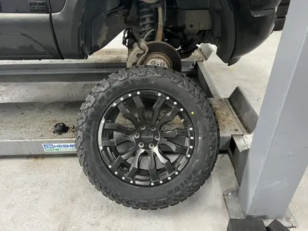 [모하비 타쿠마 블리츠 18인치 265 60 18 사일룬 테라맥스 ATM 타이어 교체 경기광주 타이어 휠도색 휠복원 휠수리 휠사무소] 하남 용인 성남 분당 수원 / 광주. 성남, 용인, 수원