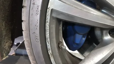 BMW 휠도색 F30,F31 442M 19인치를 유광블랙  복원후 깔끔하게 분체도장으로 작업했습니다 / 화성시 팔탄면