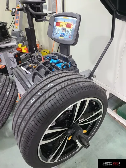 [WHEEL PRO SHOP][휠프로샵]BMW 530I 휠 복원/울산 휠 도색/휠 분체도장/휠 도색 맛집/휠도색/울산휠/울산 휠수리/울산 휠/울산 휠복원 / 울산 북구, 경남
