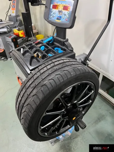[WHEEL PRO SHOP][휠프로샵]폭스바겐 골프 GTD 휠 복원 /울산 휠 도색/휠 분체도장/휠 도색 맛집/휠도색/울산휠/울산 휠수리/울산 휠/울산 휠복원 / 울산 북구, 경남