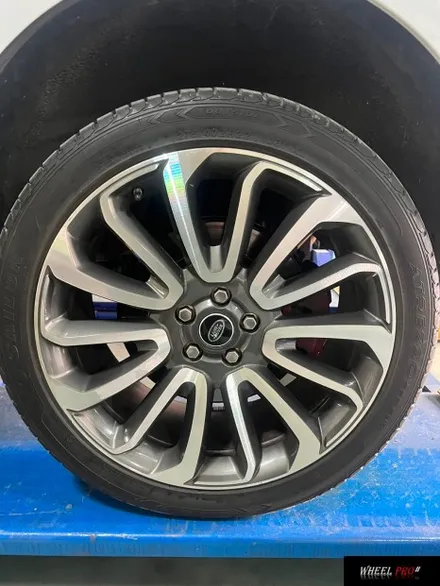 [WHEEL PRO SHOP][휠프로샵]레인지로버 보그 휠 블랙 유광/울산 휠 도색/휠 분체도장/휠 도색 맛집/휠도색/울산휠/울산 휠수리/울산 휠/울산 휠복원 / 울산 북구, 경남