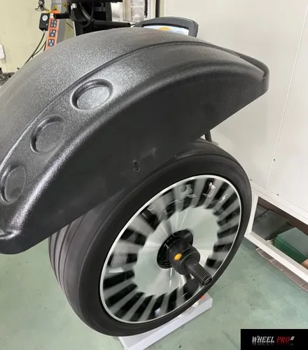 [WHEEL PRO SHOP][휠프로샵]벤츠 S560 마이바흐 휠 복원/다이아커팅/울산휠도색/휠수리/울산휠복원/휠분체도장/울산휠/울산 휠수리/울산 휠복원/울산 휠도색 / 울산 북구, 경남