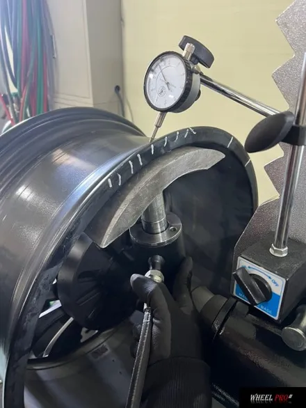 [WHEEL PRO SHOP][휠프로샵]테슬라 모델3 퍼포먼스 굴절 휠 수리/울산휠도색/휠수리/울산휠복원/휠분체도장/울산휠/울산 휠수리/울산 휠복원/울산 휠도색/울산 휠 굴절 수리 / 울산 북구, 경남