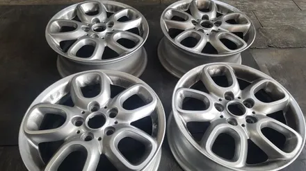수원 경기 bmw 미니쿠퍼 순정휠색상변경 블랙유광 (수원휠도색/ 수원휠수리/ 수원휠복원) / 수원 탑동