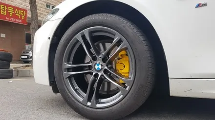 bmw m550d 순정휠도색 고스트크롬도색(수원휠도색, 수원휠수리, 수원휠복원, 안산휠도색, 안산휠수리, 안산휠복원, 수원휠세븐, 휠세븐) / 수원 탑동