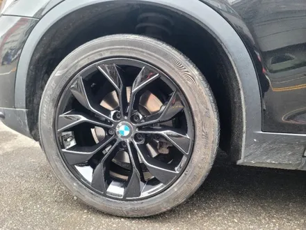 수원휠도색 수원휠복원 수원휠수리 bmw x4 순정휠 복원+수리 색상변경 블랙유광 / 수원 탑동