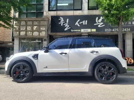 수원 휠도색 BMW 미니쿠퍼 컨트리맨s.수리.복원.색상변경. 블랙유광도색..작업... / 수원 탑동