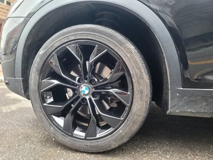 수원휠도색 수원휠복원 수원휠수리 bmw x4 순정휠 복원+수리 색상변경 블랙유광 / 수원 탑동