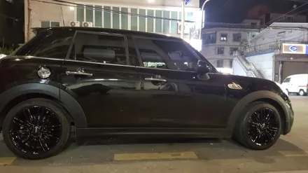 미니쿠페 순정휠 색상변경 블랙유광 (수원휠도색/ 수원휠수리/ 수원휠복원/ 수원휠도장/ 안산휠수리/ 안산휠복원/ 안산휠도색) / 수원 탑동
