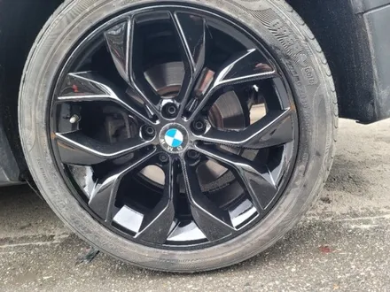 수원휠도색 수원휠복원 수원휠수리 bmw x4 순정휠 복원+수리 색상변경 블랙유광 / 수원 탑동