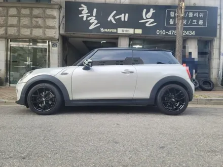수원휠도색 bmw 미니쿠퍼 블랙유광 / 수원 탑동