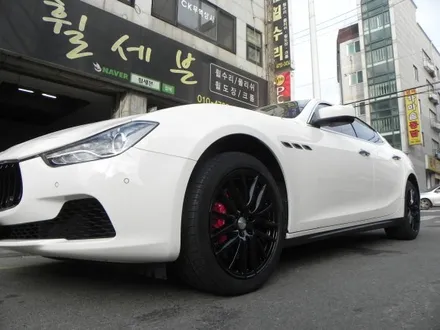 마세라티 기블리 색상변경 블랙유광 수원휠도색, 수원휠도장, 수원휠크랙, 수원휠굴절, 수원휠컷팅, 수원휠수리, 경기휠수리, 수원휠복원, 수원휠컷팅복원, 수원휠재생, 휠복원,휠수리점, / 수원 탑동