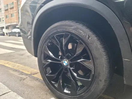 수원휠도색 수원휠복원 수원휠수리 bmw x4 순정휠 복원+수리 색상변경 블랙유광 / 수원 탑동
