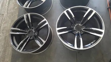 bmw m4 순정휠도색 블랙유광 (수원휠도색/ 수원휠수리/ 수원휠복원) / 수원 탑동